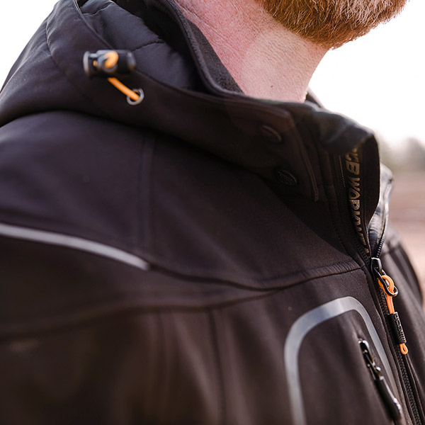 D-ML JCB Trade Hooded Softshell