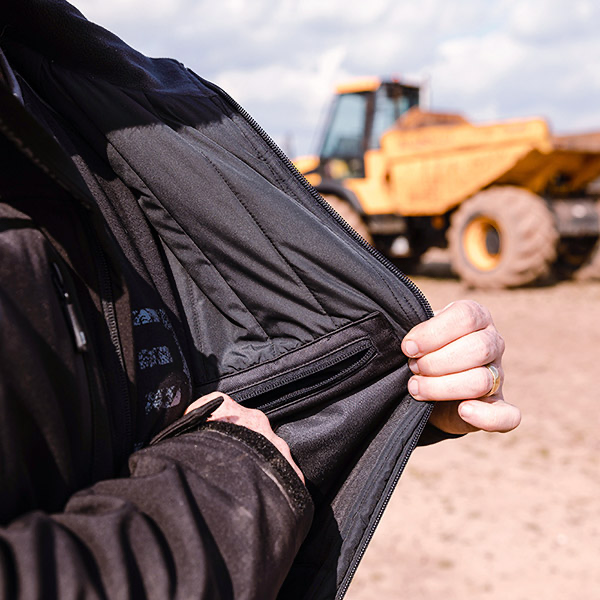 D-ML JCB Trade Hooded Softshell